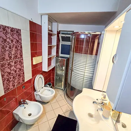 Blloku 2br Appartement *